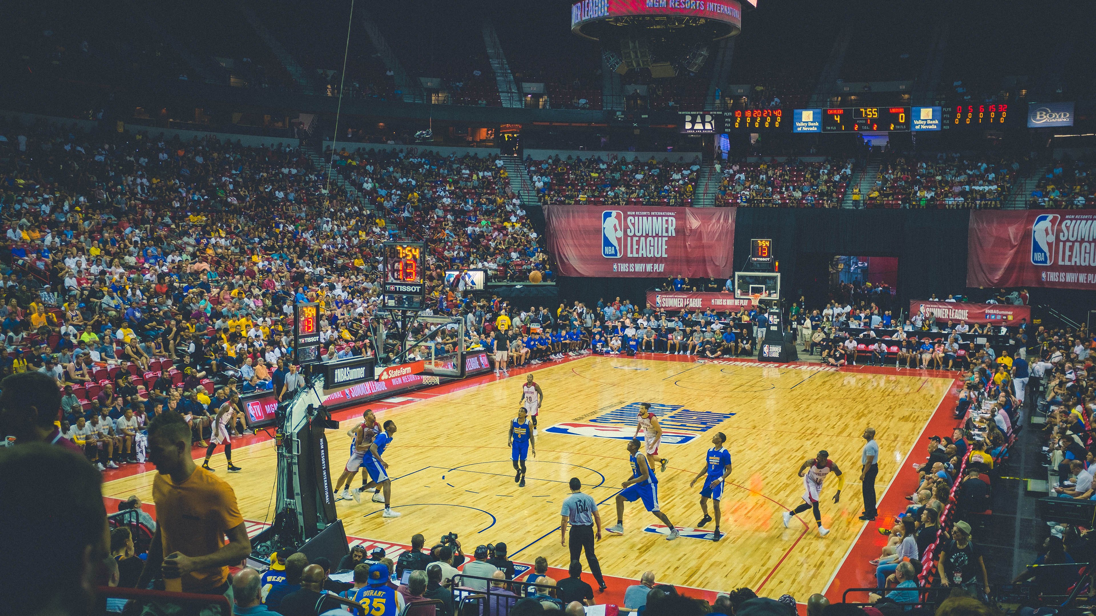 开云体育入口-“青春梦想”青少年篮球公益讲座在湖南成功举办，青少年篮球大赛